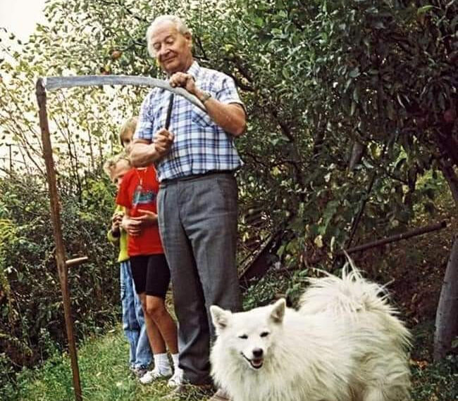 Alexander Dubček und Spitz Luxo